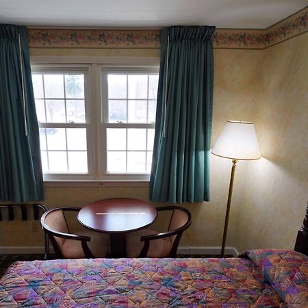 Pilgrim Inn Lee Ngoại thất bức ảnh